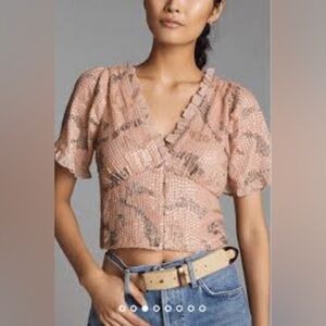 FOREVER THAT GIRL NWT Forever That Girl Sequined V-Neck Blouse in Neutral— M